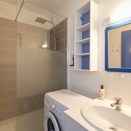 Apartment T2 Cabine, 5 Pers, Balcon, Parking, Pres Des Commodites Esquieze-Sere