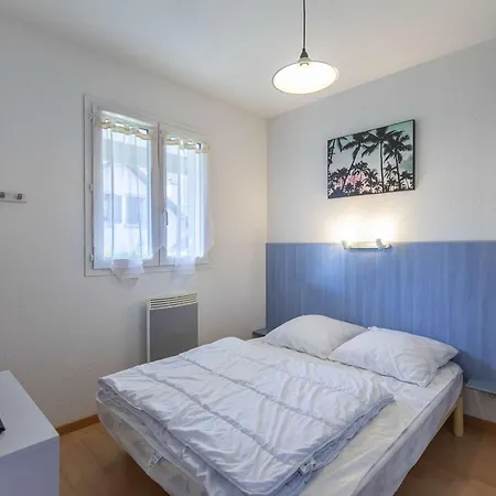 T2 Cabine, 5 Pers, Balcon, Parking, Pres Des Commodites - Fr-1-402-144